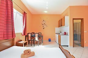 Apartment 72
