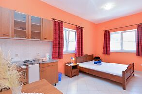 Apartment 72