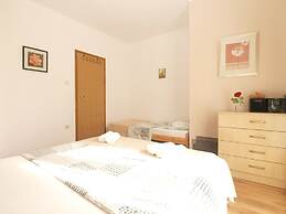 Apartment 91