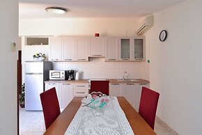 Apartment 250