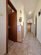 Apartment 250