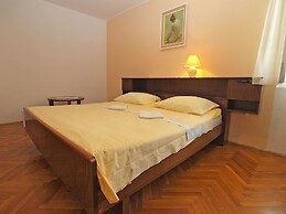 Apartment 256