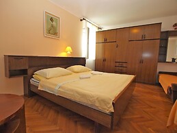 Apartment 256