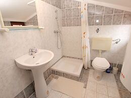 Apartment 297