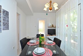 Apartment 358