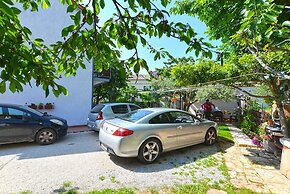 Apartment 358