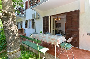 Apartment 358