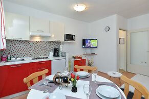 Apartment 358