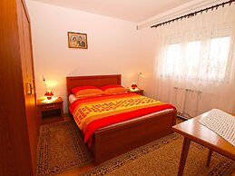 Apartment 359