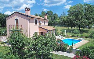 Villa 377