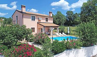 Villa 377