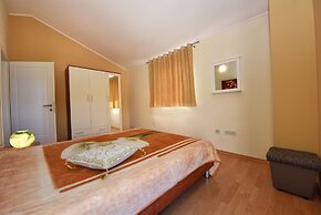 Villa 377