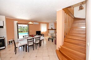 Villa 377