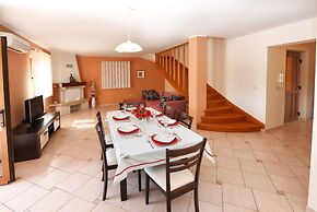 Villa 377