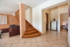 Villa 377