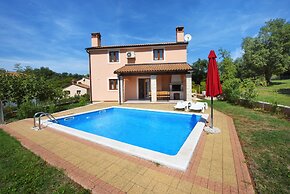 Villa 377