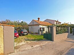 House 385