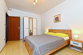 Apartment 417
