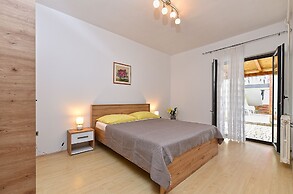 Apartment 417