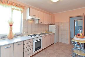 Apartment 436