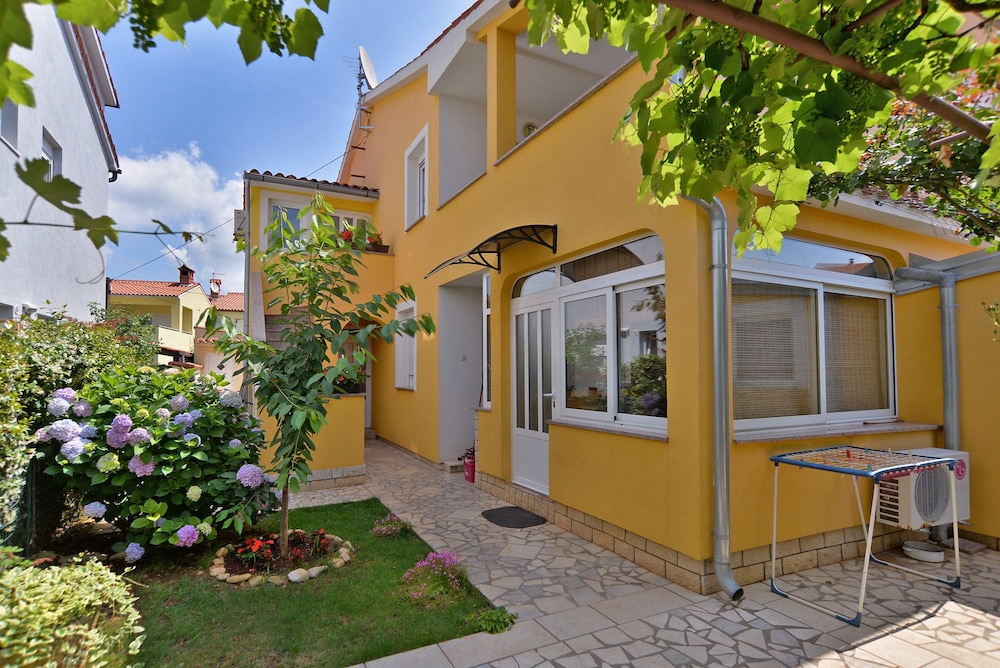 Apartment 436
