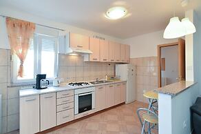 Apartment 436