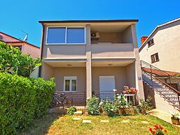 Apartment 439