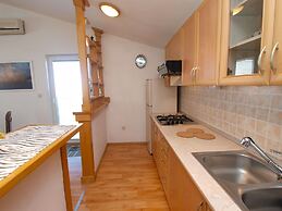Apartment 440