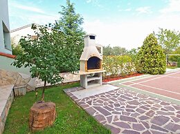 Apartment 440