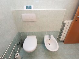 Apartment 440