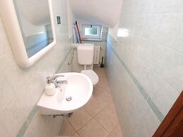 Apartment 440