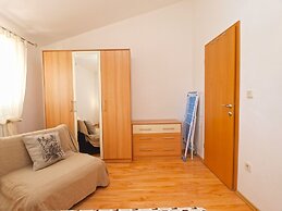 Apartment 440