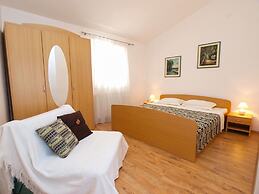 Apartment 440