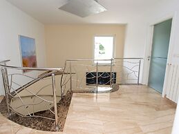 Apartment 440
