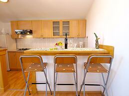 Apartment 440