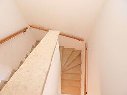 Apartment 446