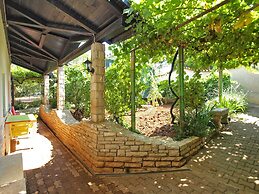 Apartment 461