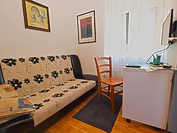 Apartment 461