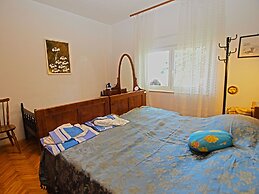 Apartment 461