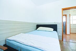 Apartment 517