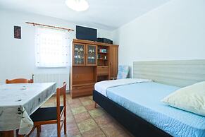 Apartment 517