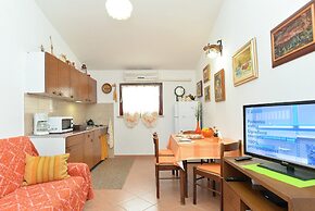 Apartment 522