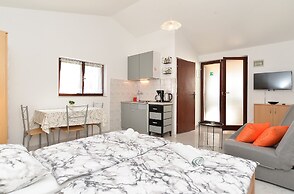 Apartment 535