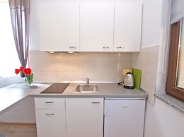 Apartment 589