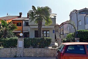 Apartment 589