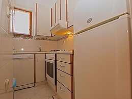 Apartment 613
