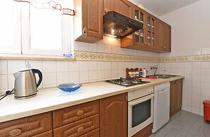 Apartment 621