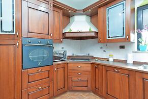 Apartment 622