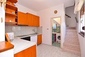 Apartment 623
