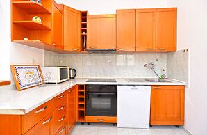Apartment 623